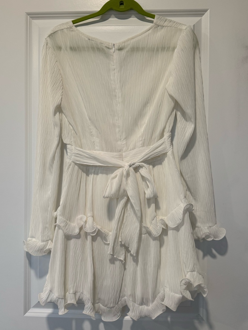 Women's White Long-Sleeve Ruffle Tie-Waist Dress